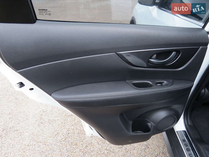Позашляховик / Кросовер Nissan Rogue 2018 в Кропивницькому