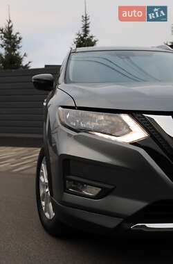 Позашляховик / Кросовер Nissan Rogue 2020 в 
