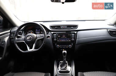 Позашляховик / Кросовер Nissan Rogue 2020 в 