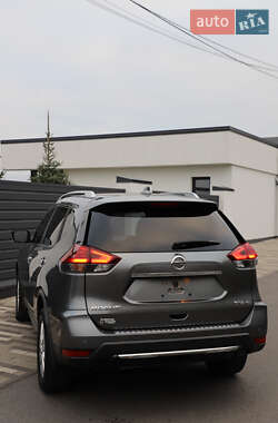 Позашляховик / Кросовер Nissan Rogue 2020 в 