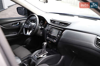 Позашляховик / Кросовер Nissan Rogue 2020 в 