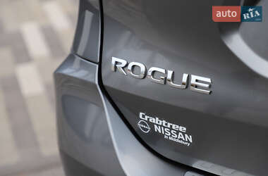 Позашляховик / Кросовер Nissan Rogue 2020 в 