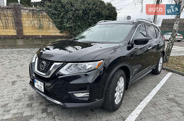 Позашляховик / Кросовер Nissan Rogue 2018 в Києві