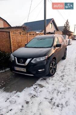 Позашляховик / Кросовер Nissan Rogue 2017 в Полтаві