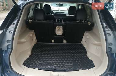 Позашляховик / Кросовер Nissan Rogue 2016 в 