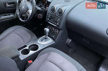 Позашляховик / Кросовер Nissan Rogue 2012 в Стрию