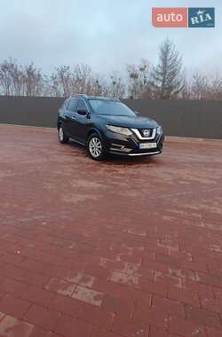 Позашляховик / Кросовер Nissan Rogue 2019 в Сарнах