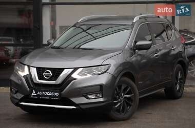 Внедорожник / Кроссовер Nissan Rogue 2017 в Харькове