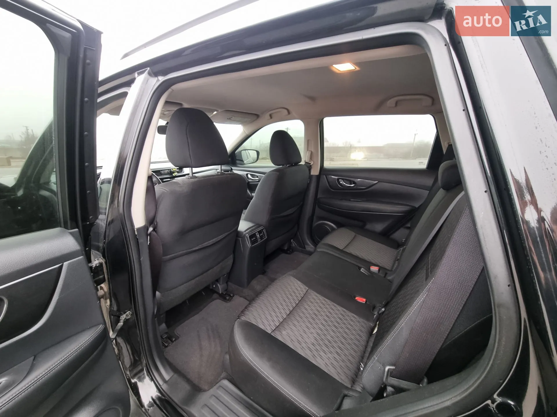 2018 Nissan Rogue - мініатюра 6