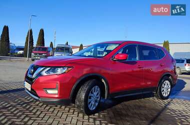 Позашляховик / Кросовер Nissan Rogue 2016 в Львові