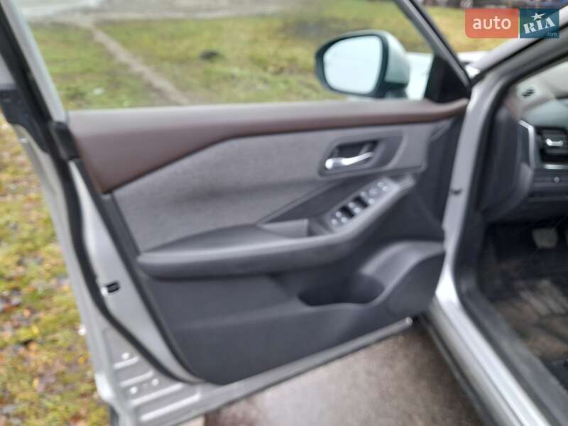 Позашляховик / Кросовер Nissan Rogue 2021 в Чернігові