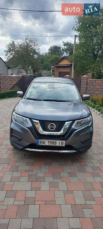 Внедорожник / Кроссовер Nissan Rogue 2019 в Болехове