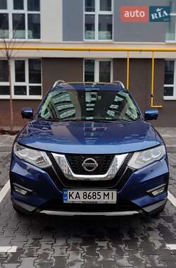 Позашляховик / Кросовер Nissan Rogue 2017 в Києві