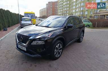 Внедорожник / Кроссовер Nissan Rogue 2021 в Киеве