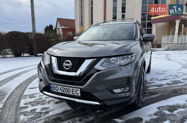 Позашляховик / Кросовер Nissan Rogue 2016 в Тернополі