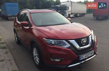 Позашляховик / Кросовер Nissan Rogue 2017 в Львові