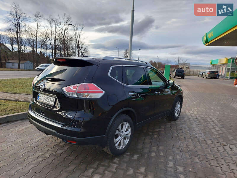 Позашляховик / Кросовер Nissan Rogue 2015 в Івано-Франківську