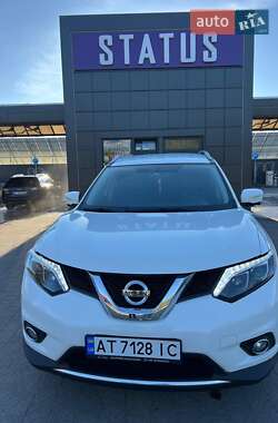 Внедорожник / Кроссовер Nissan Rogue 2015 в Самборе