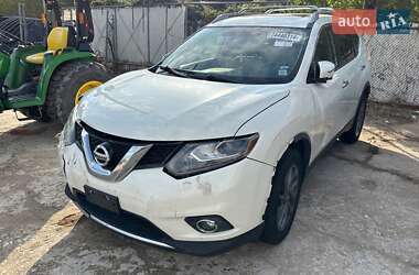 Внедорожник / Кроссовер Nissan Rogue 2015 в Львове