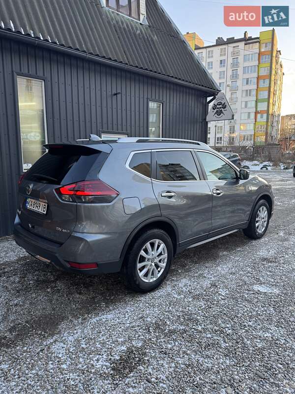 Внедорожник / Кроссовер Nissan Rogue 2018 в Ивано-Франковске