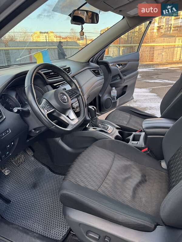 Внедорожник / Кроссовер Nissan Rogue 2018 в Ивано-Франковске