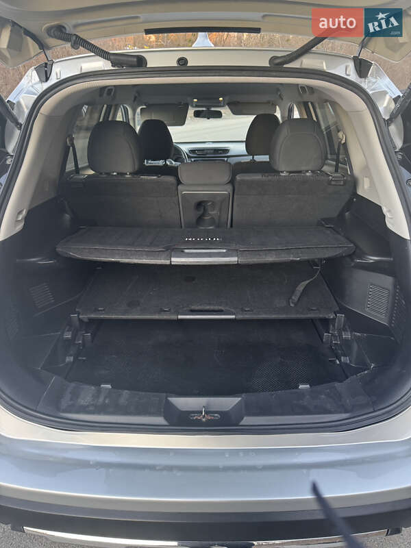 Позашляховик / Кросовер Nissan Rogue 2018 в Києві фото 16 Позашляховик / Кросовер Nissan Rogue 2018 в Києві