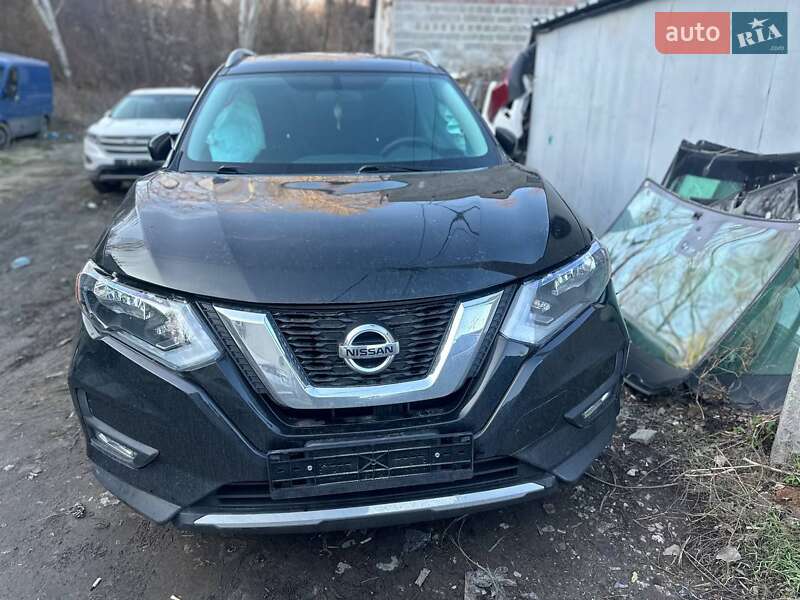 Позашляховик / Кросовер Nissan Rogue 2017 в Дніпрі