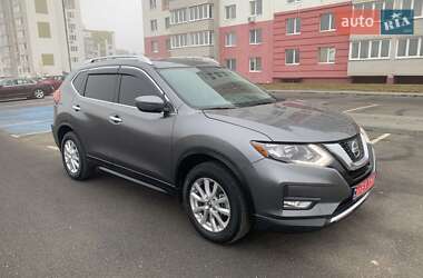 Внедорожник / Кроссовер Nissan Rogue 2018 в Виннице