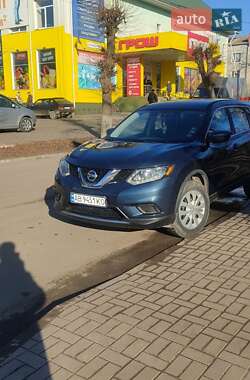 Внедорожник / Кроссовер Nissan Rogue 2016 в 