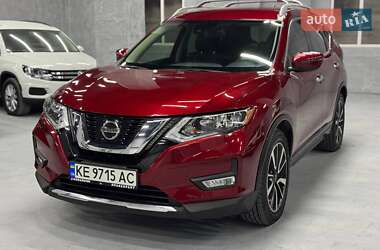 Позашляховик / Кросовер Nissan Rogue 2020 в Кам'янському