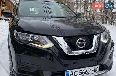 Позашляховик / Кросовер Nissan Rogue 2018 в Львові