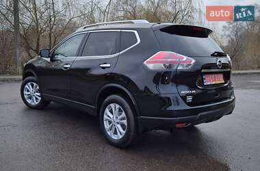 Позашляховик / Кросовер Nissan Rogue 2014 в Дубні