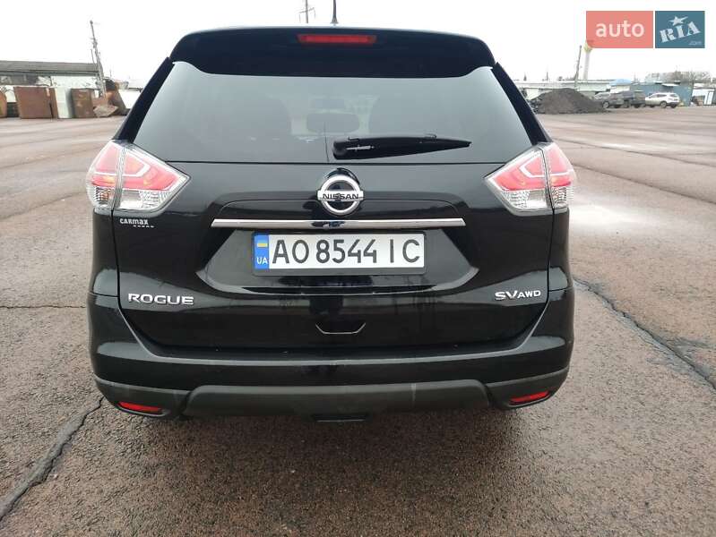 Внедорожник / Кроссовер Nissan Rogue 2014 в Ужгороде