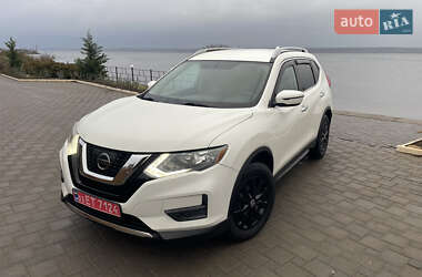 Внедорожник / Кроссовер Nissan Rogue 2017 в Николаеве