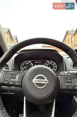 Внедорожник / Кроссовер Nissan Rogue 2021 в 