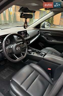 Внедорожник / Кроссовер Nissan Rogue 2021 в 