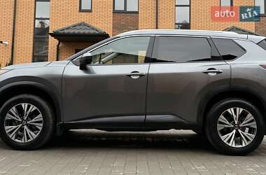 Внедорожник / Кроссовер Nissan Rogue 2021 в 