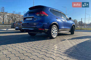 Внедорожник / Кроссовер Nissan Rogue 2017 в 