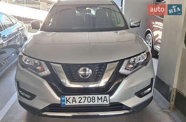 Внедорожник / Кроссовер Nissan Rogue 2018 в 