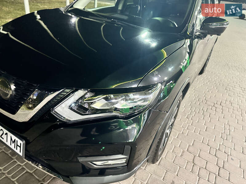 Внедорожник / Кроссовер Nissan Rogue 2019 в Киеве