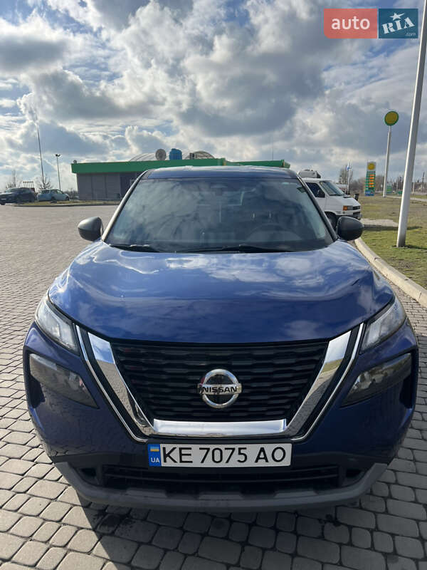 Внедорожник / Кроссовер Nissan Rogue 2021 в Зенькове