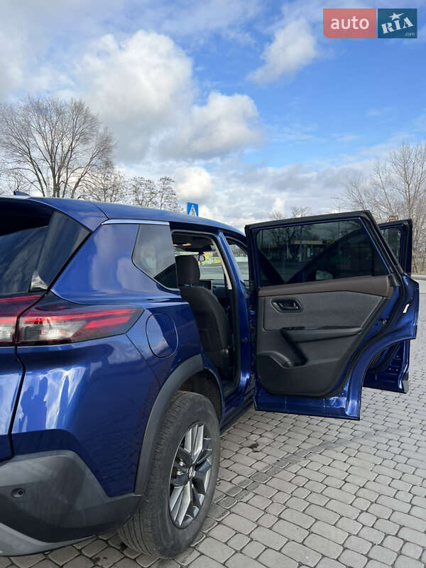 Внедорожник / Кроссовер Nissan Rogue 2021 в Зенькове