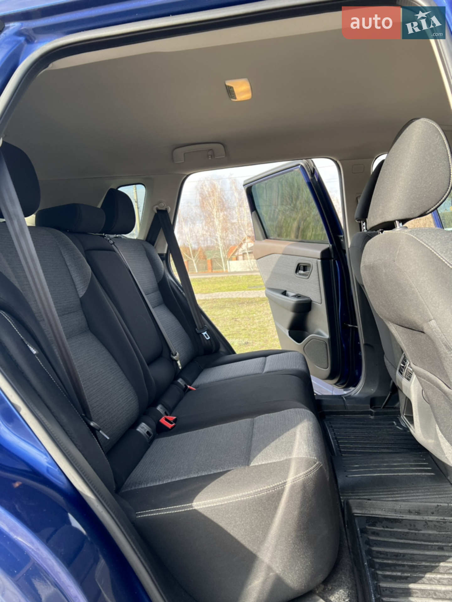 2021 Nissan Rogue - мініатюра 17