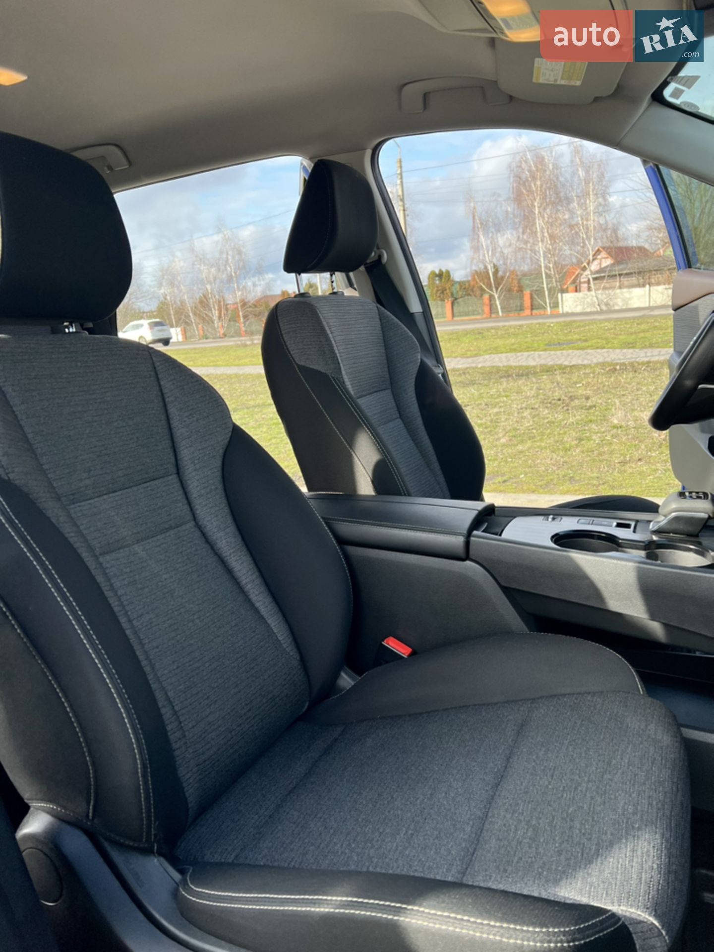 2021 Nissan Rogue - мініатюра 16
