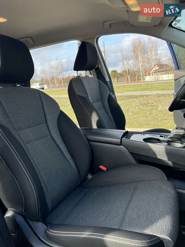 Внедорожник / Кроссовер Nissan Rogue 2021 в Зенькове
