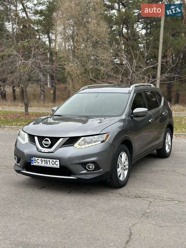 Позашляховик / Кросовер Nissan Rogue 2016 в Кременчуці