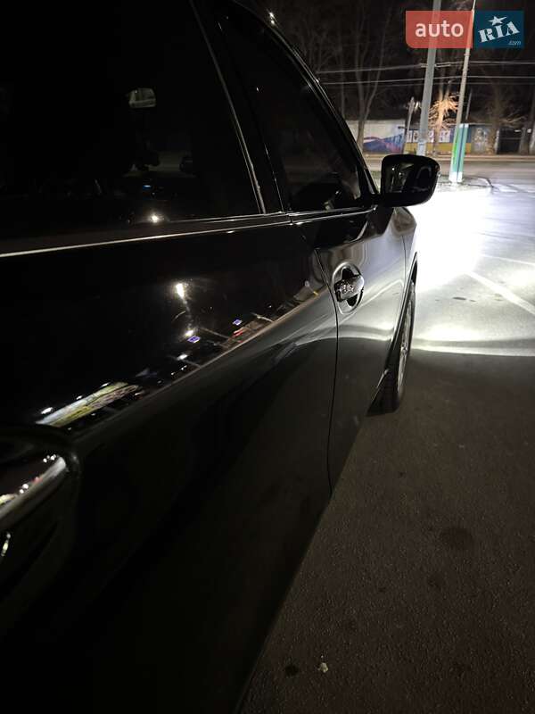 Внедорожник / Кроссовер Nissan Rogue 2015 в Полтаве