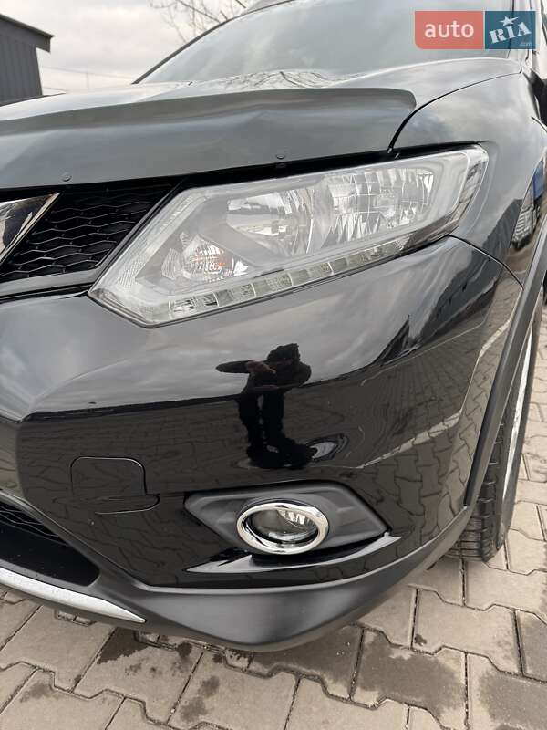 Внедорожник / Кроссовер Nissan Rogue 2015 в Полтаве