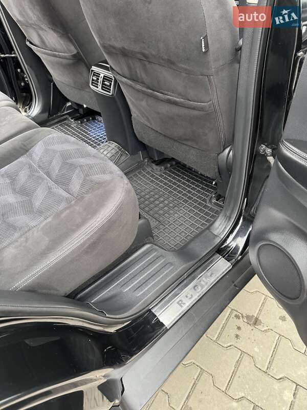 Внедорожник / Кроссовер Nissan Rogue 2015 в Полтаве