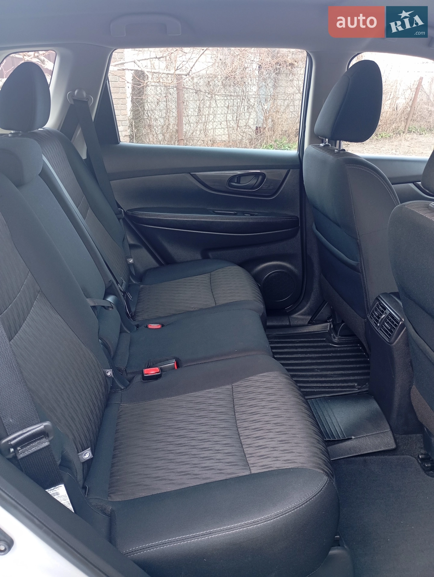 2019 Nissan Rogue - мініатюра 9